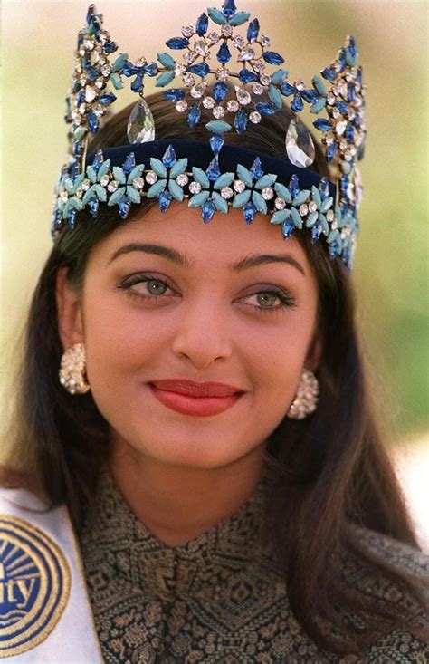 Aishwarya Rai Photos And Videos: See Former Miss Worlds 10。